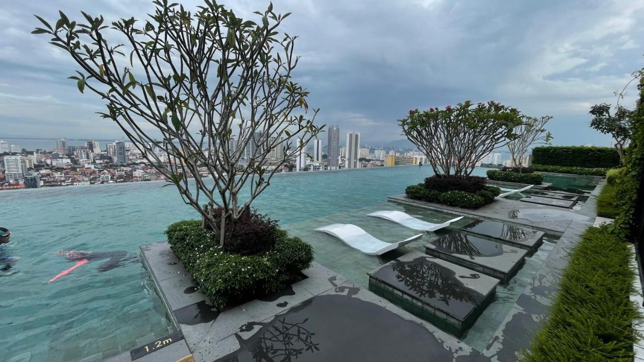 13 Beacon Executive Suites #Rooftoppool #Luxurysuites George Town Exteriér fotografie